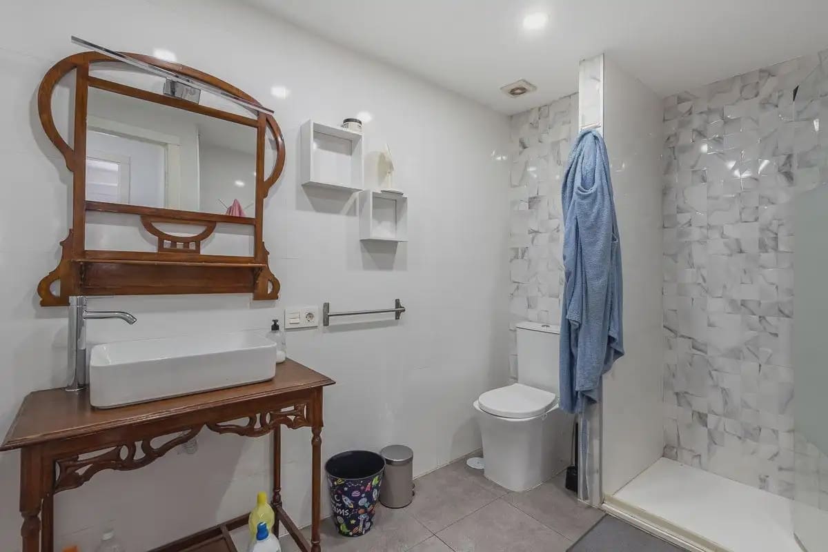 Flat te koop in Granada stad - € 489.000 (Ref: 9837423)