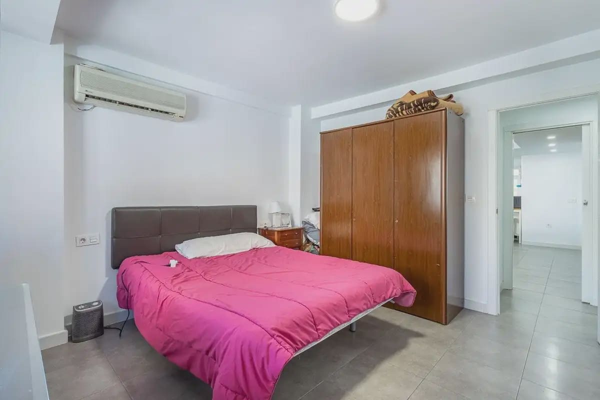 Flat te koop in Granada stad - € 489.000 (Ref: 9837423)