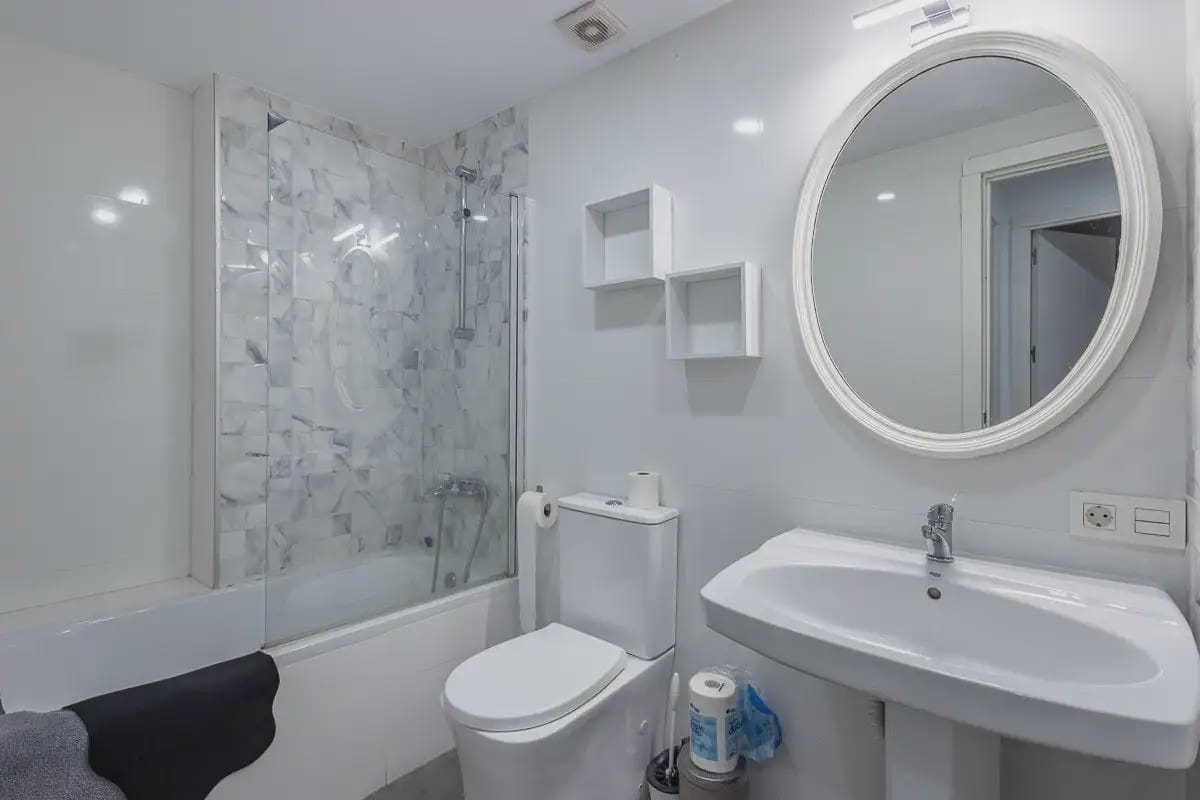 Flat te koop in Granada stad - € 489.000 (Ref: 9837423)