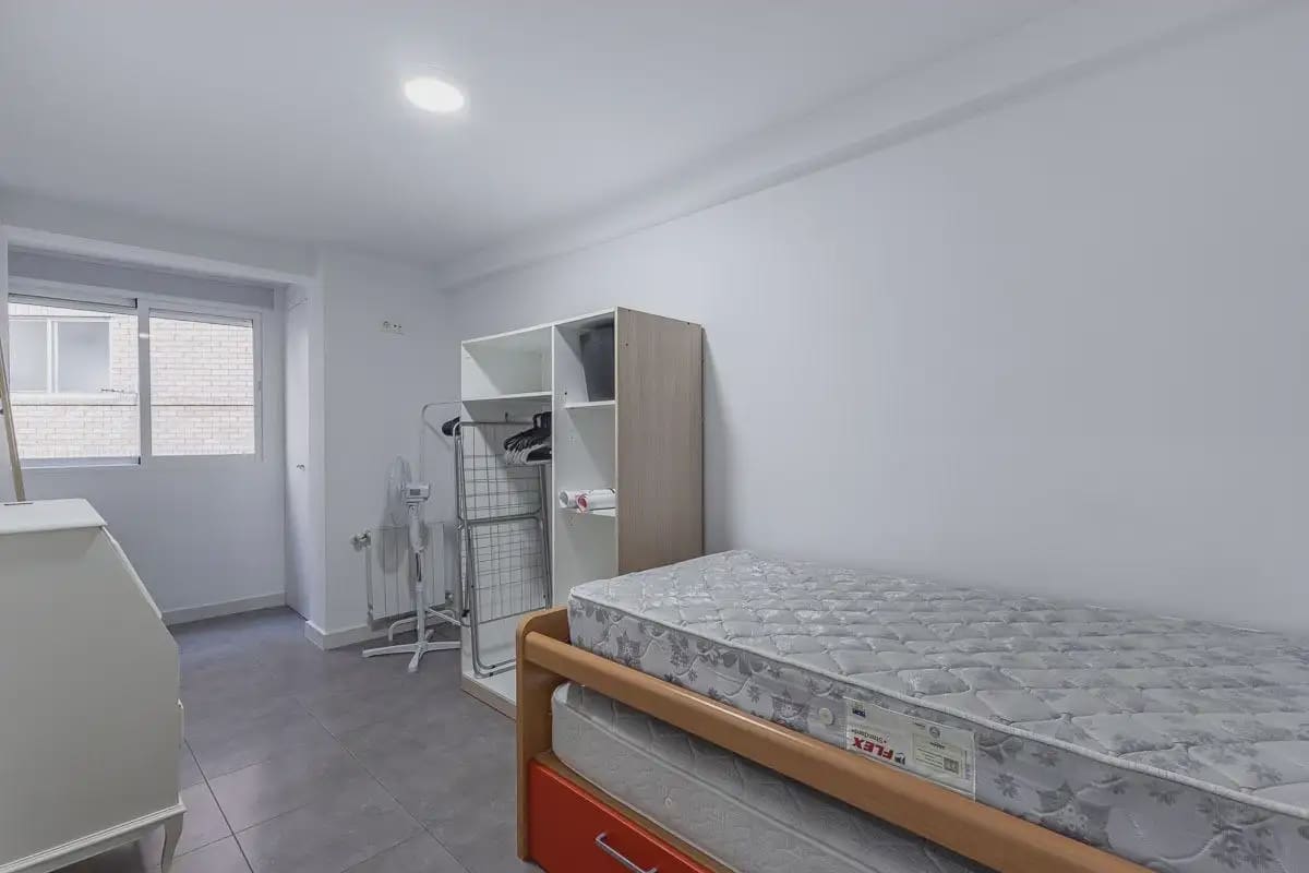 Flat te koop in Granada stad - € 489.000 (Ref: 9837423)