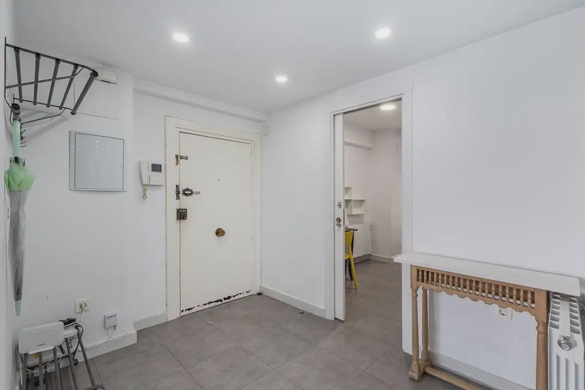 Flat te koop in Granada stad - € 489.000 (Ref: 9837423)