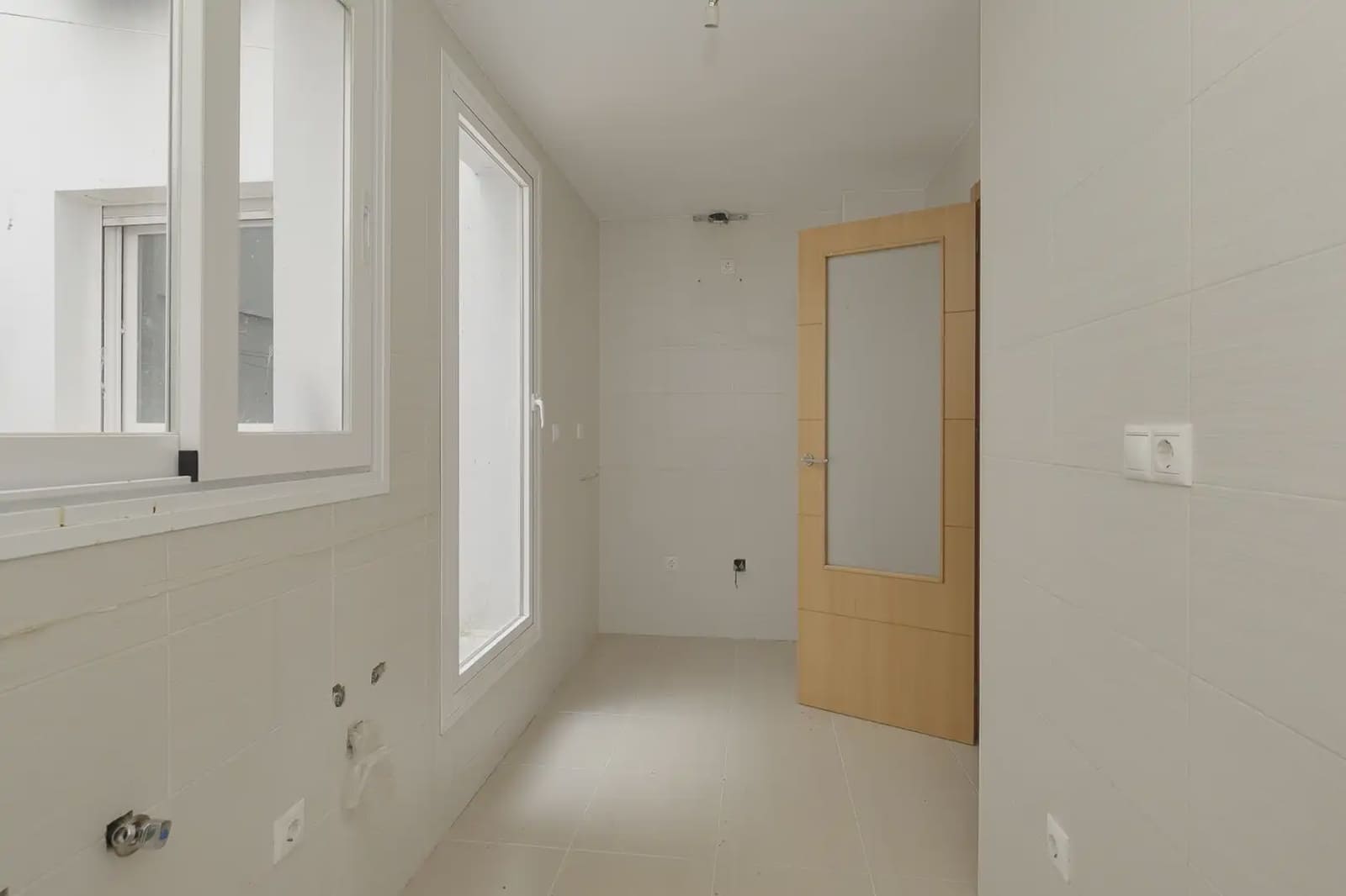Flat for sale in Pinos Puente with garage - € 80,000 (Ref: 9837424)
