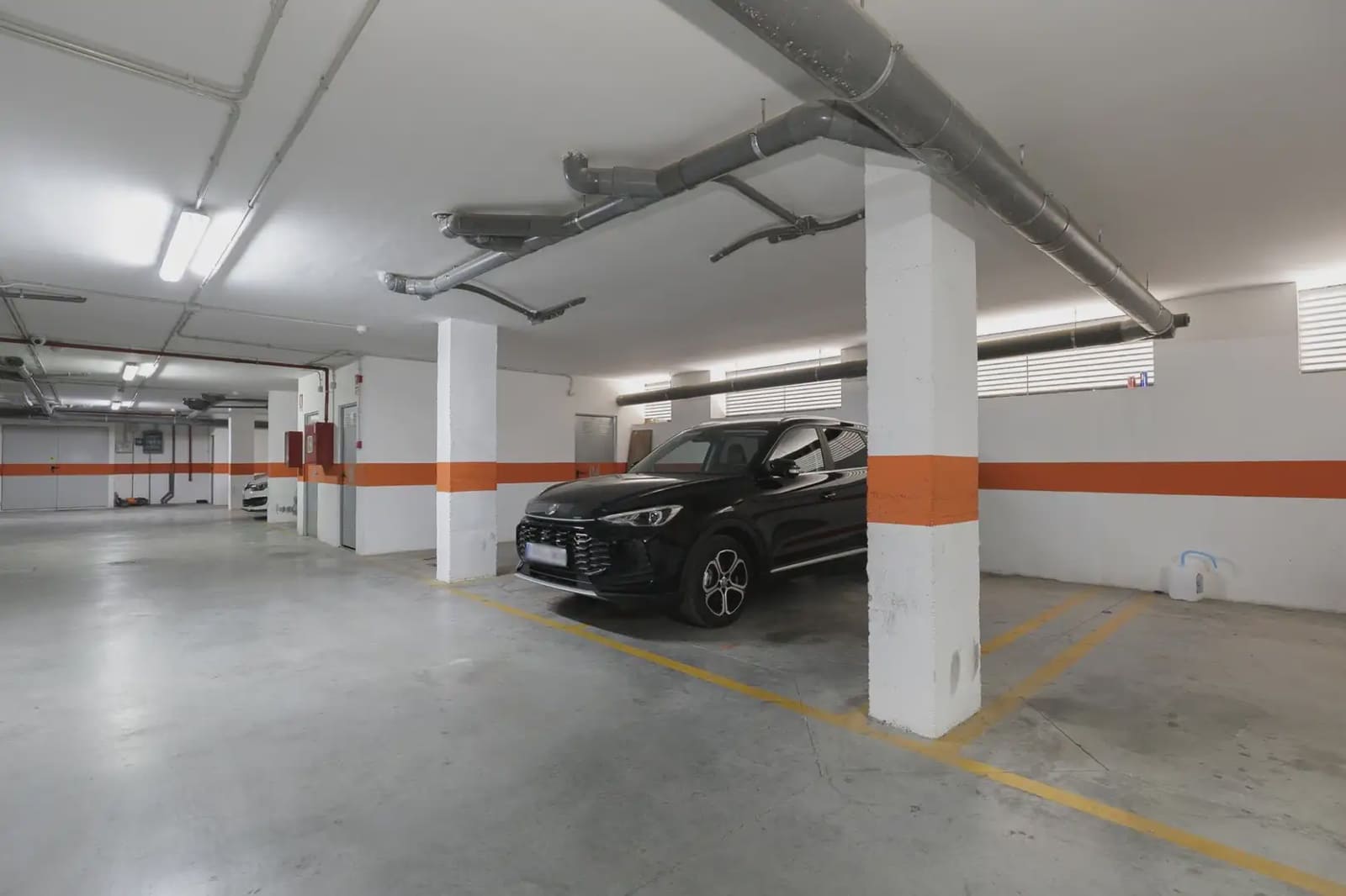 Flat for sale in Pinos Puente with garage - € 80,000 (Ref: 9837424)