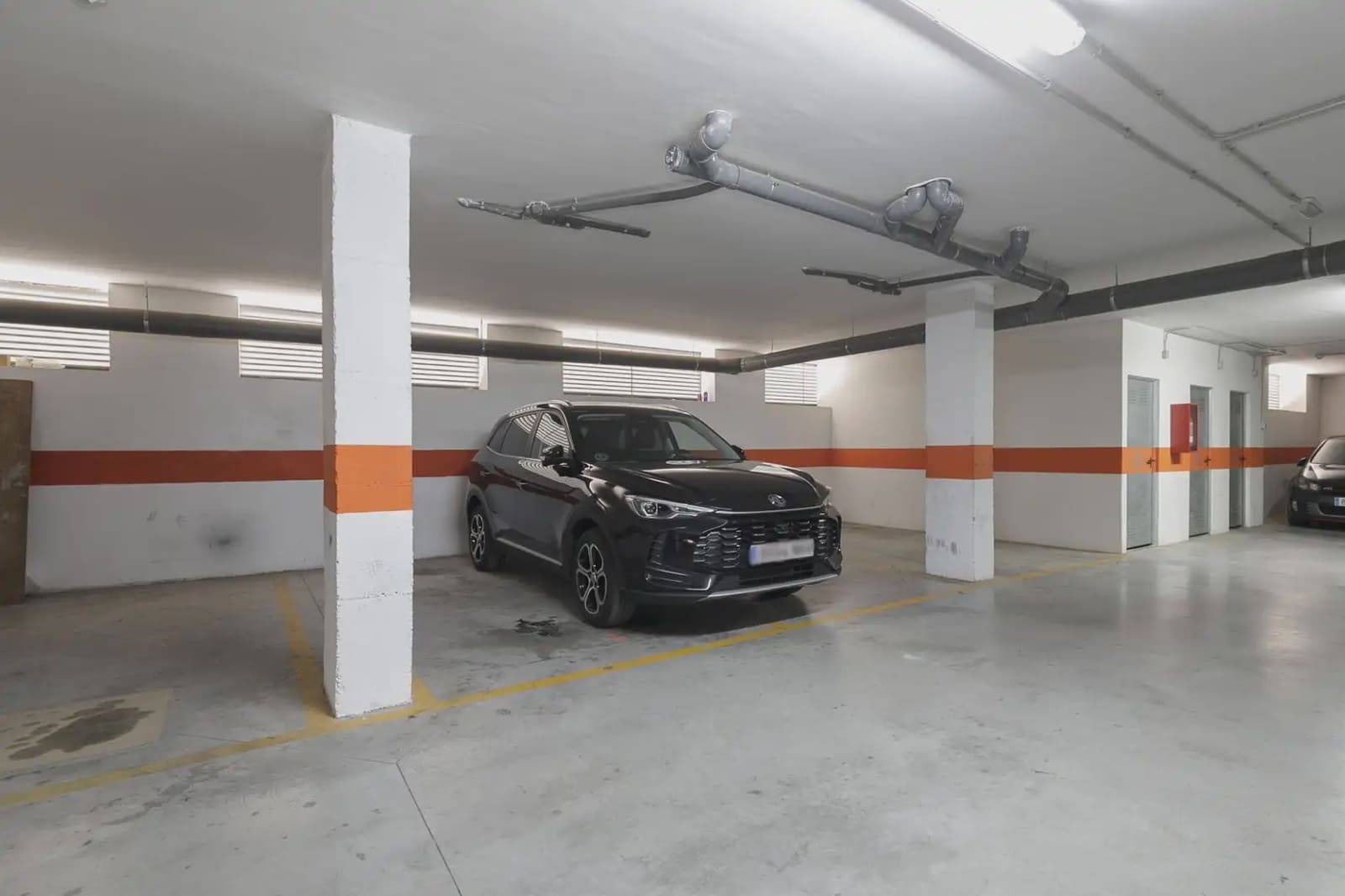 Flat for sale in Pinos Puente with garage - € 80,000 (Ref: 9837424)