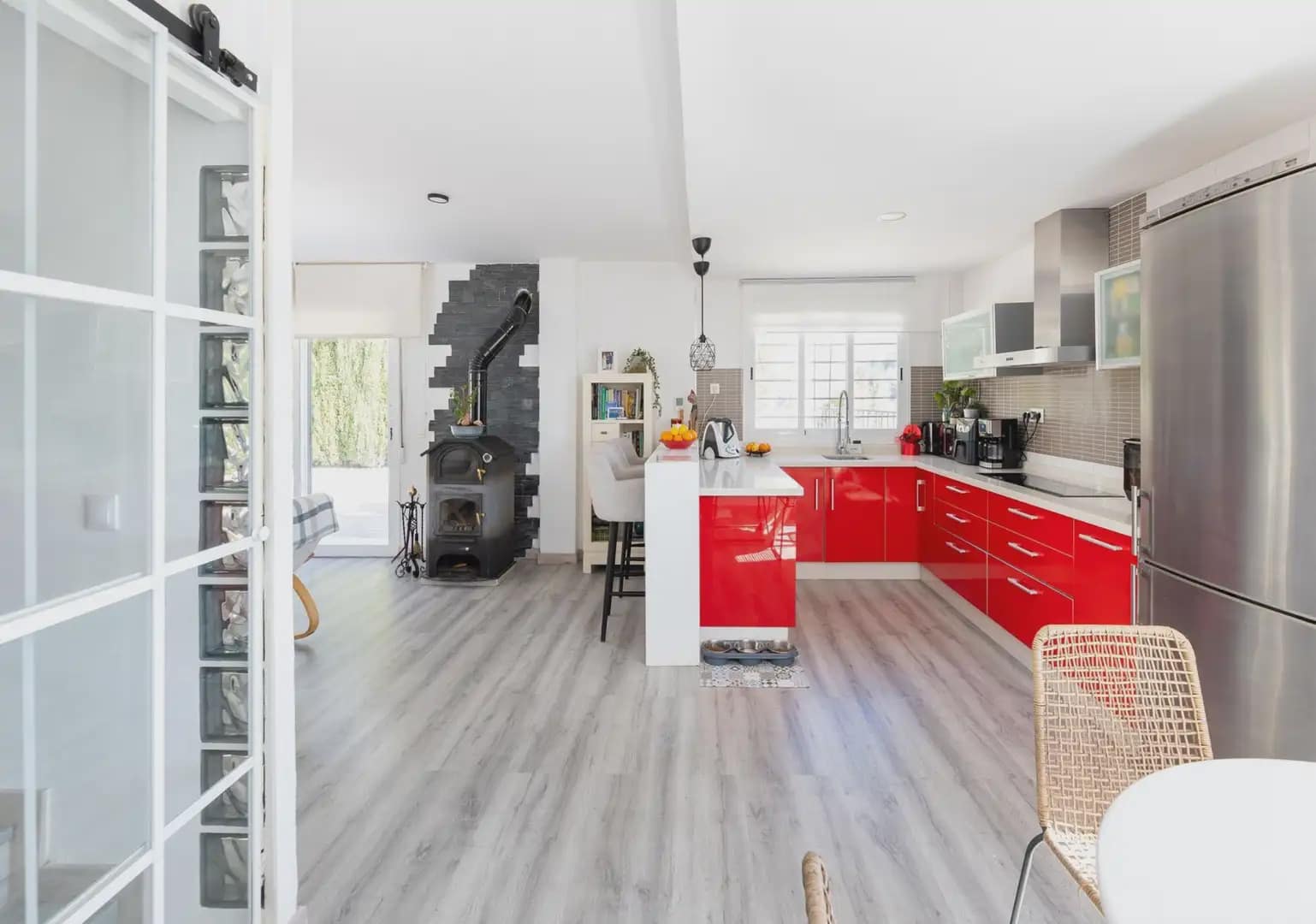 Finca/Herregård til salgs i Nivar med garasje - € 335 000 (Ref: 9837426)