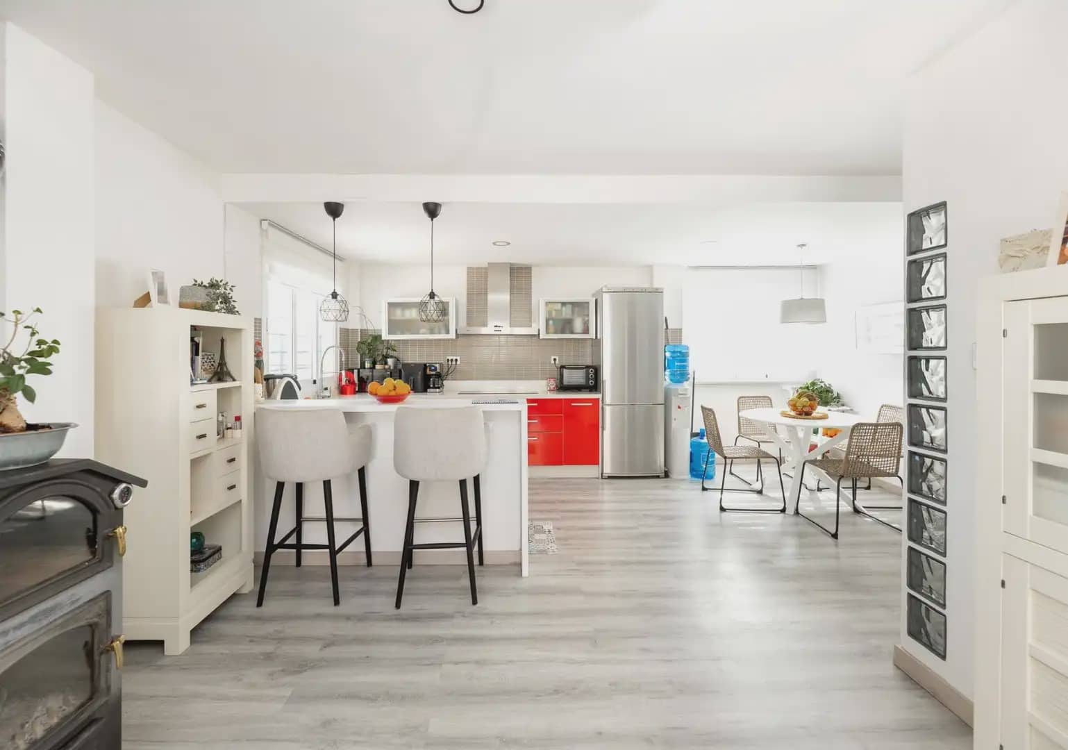 Finca/Herregård til salgs i Nivar med garasje - € 335 000 (Ref: 9837426)