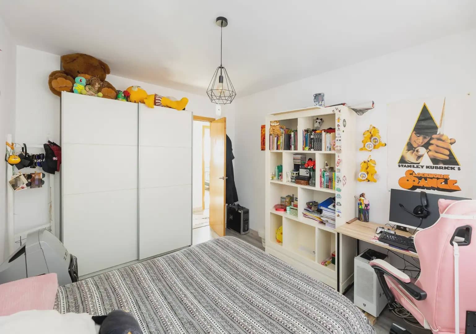 Finca/Herregård til salgs i Nivar med garasje - € 335 000 (Ref: 9837426)