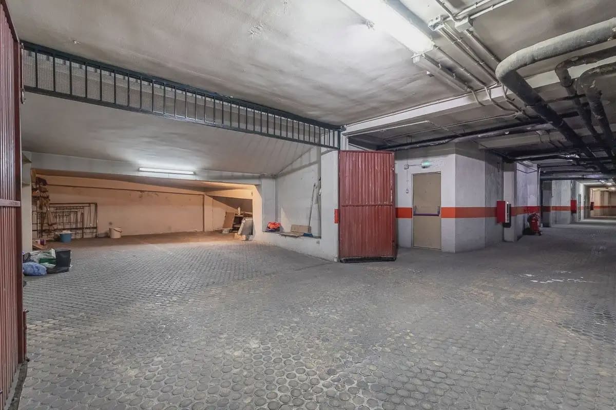 Garage for sale in Granada city - € 65,000 (Ref: 9837427)
