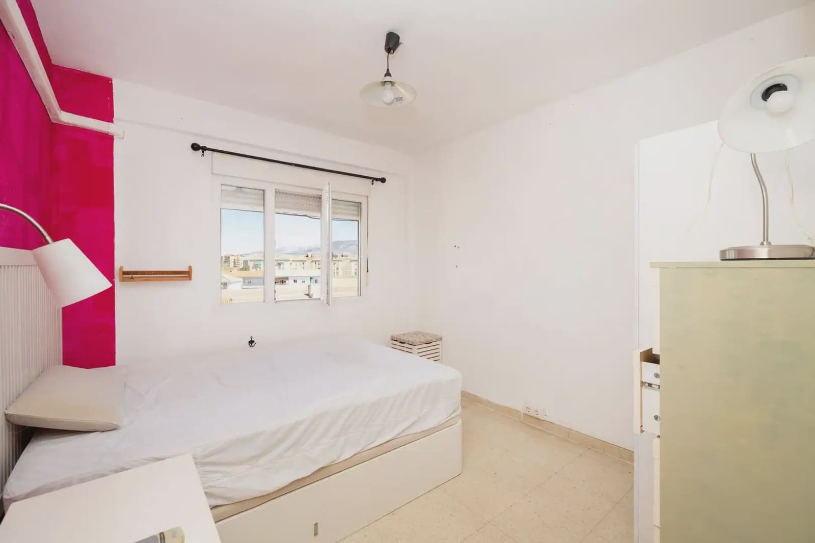 Leilighet til salgs i Granada by - € 145 000 (Ref: 9837428)