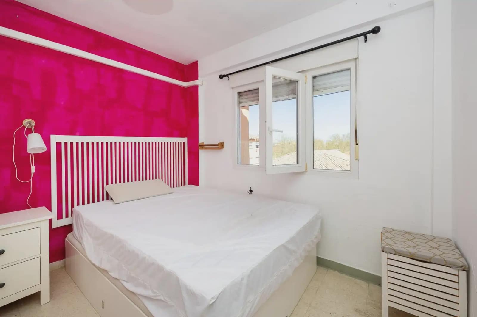 Leilighet til salgs i Granada by - € 145 000 (Ref: 9837428)