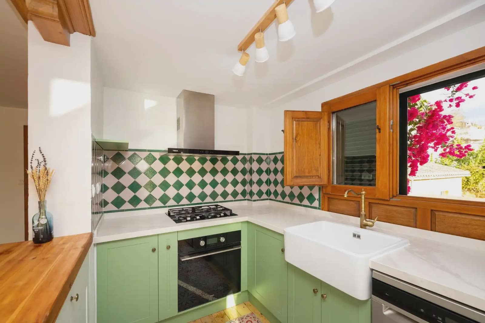 Casa en Granada ciudad en venta - 460.000 € (Ref: 9837430)