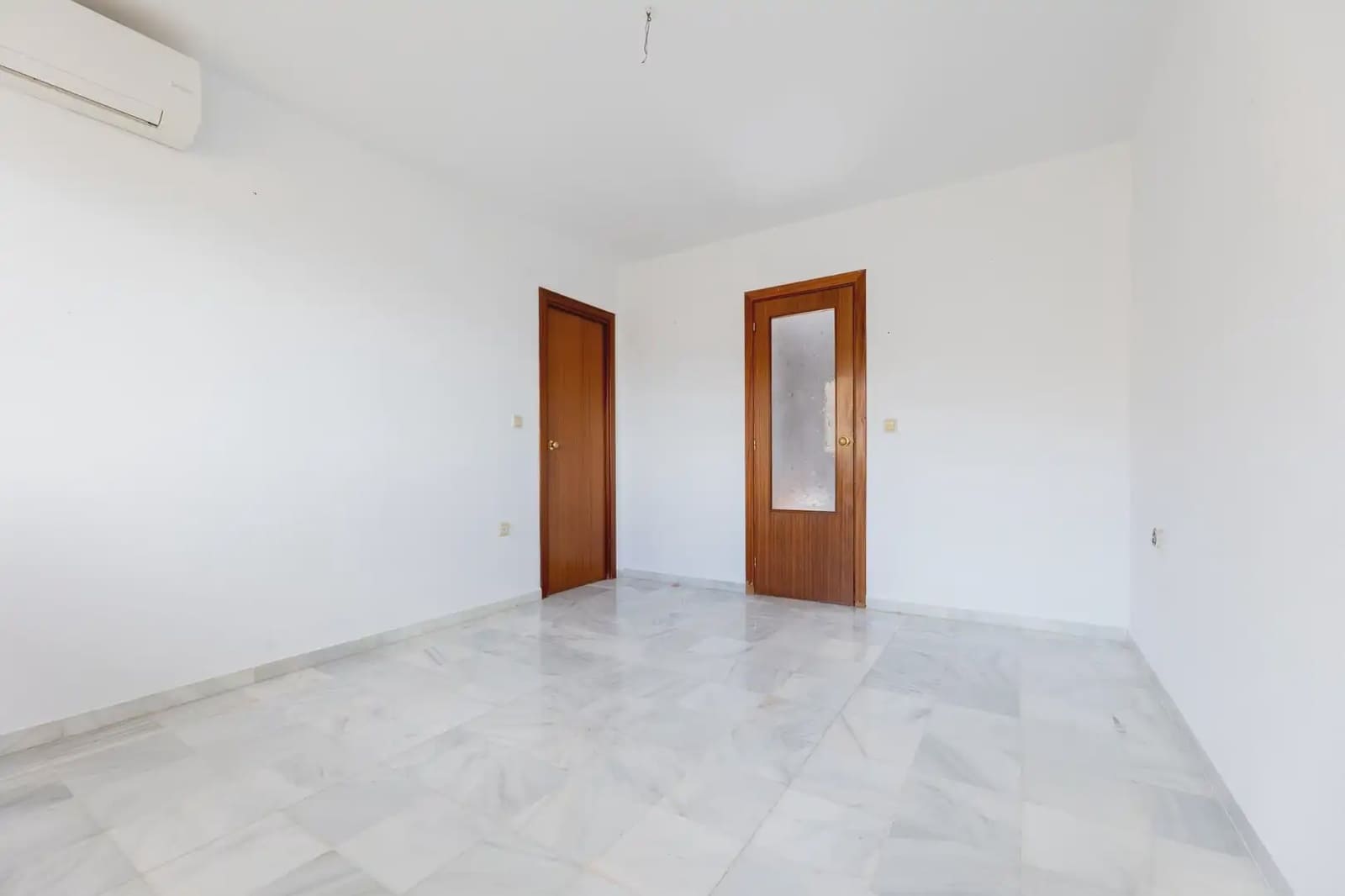 Appartamento in vendita in Cenes de la Vega con garage - 105.000 € (Rif: 9837434)