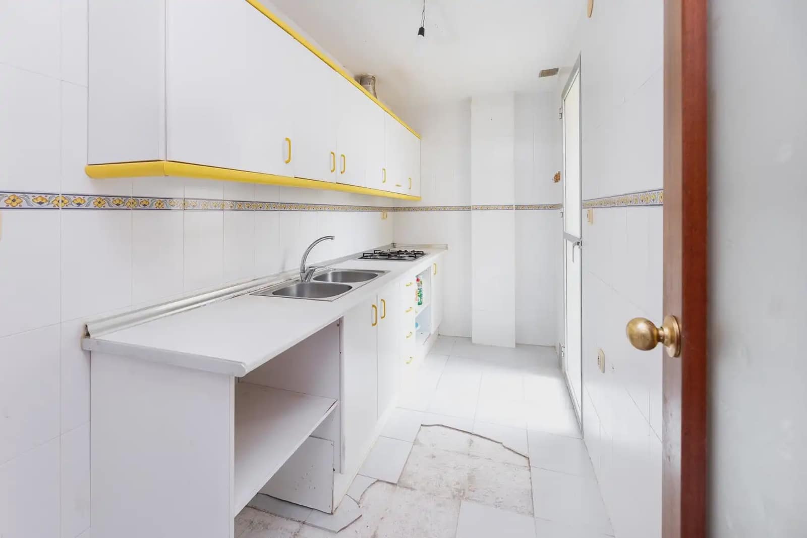 Appartamento in vendita in Cenes de la Vega con garage - 105.000 € (Rif: 9837434)