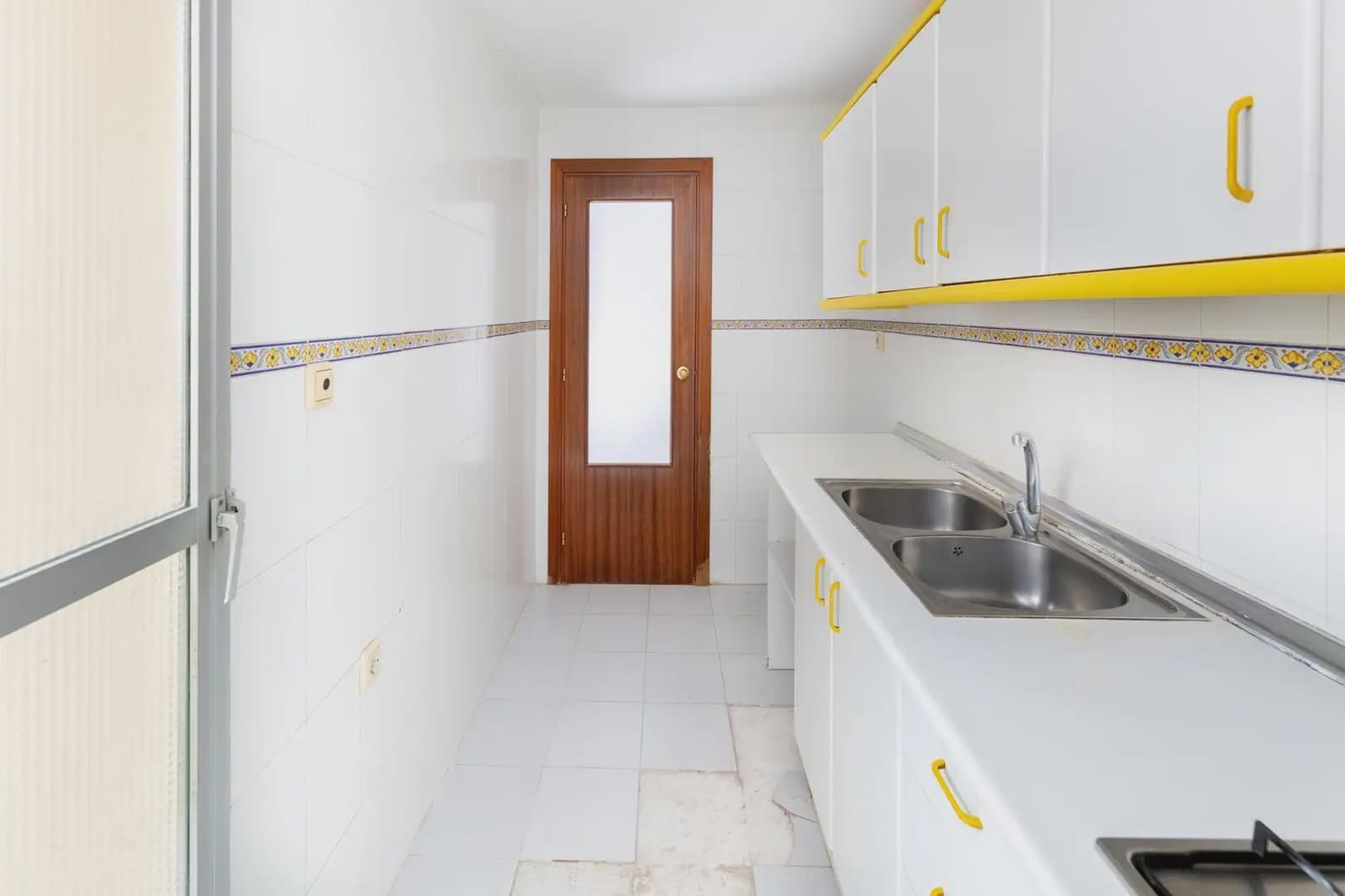 Appartamento in vendita in Cenes de la Vega con garage - 105.000 € (Rif: 9837434)