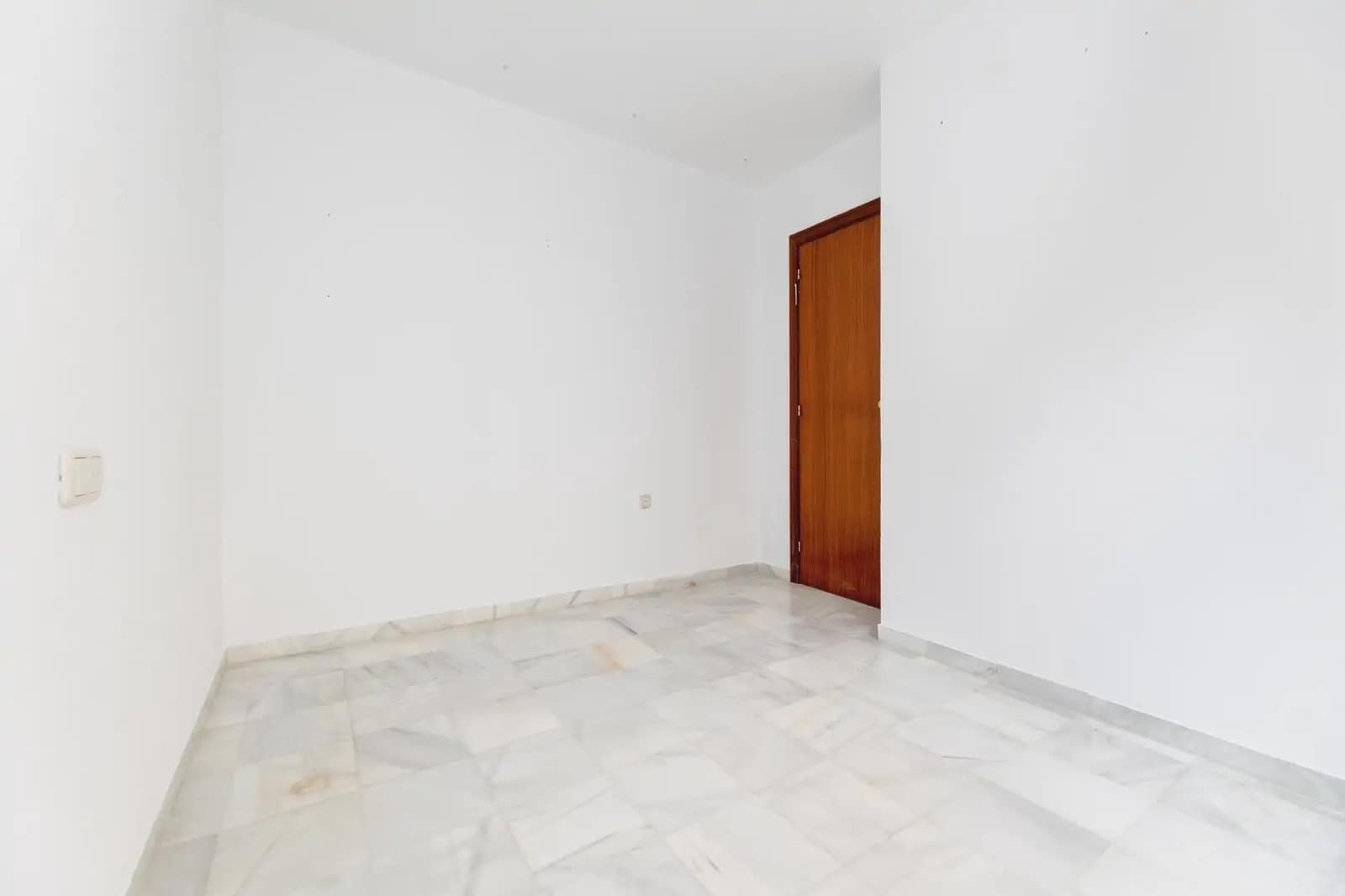 Appartamento in vendita in Cenes de la Vega con garage - 105.000 € (Rif: 9837434)