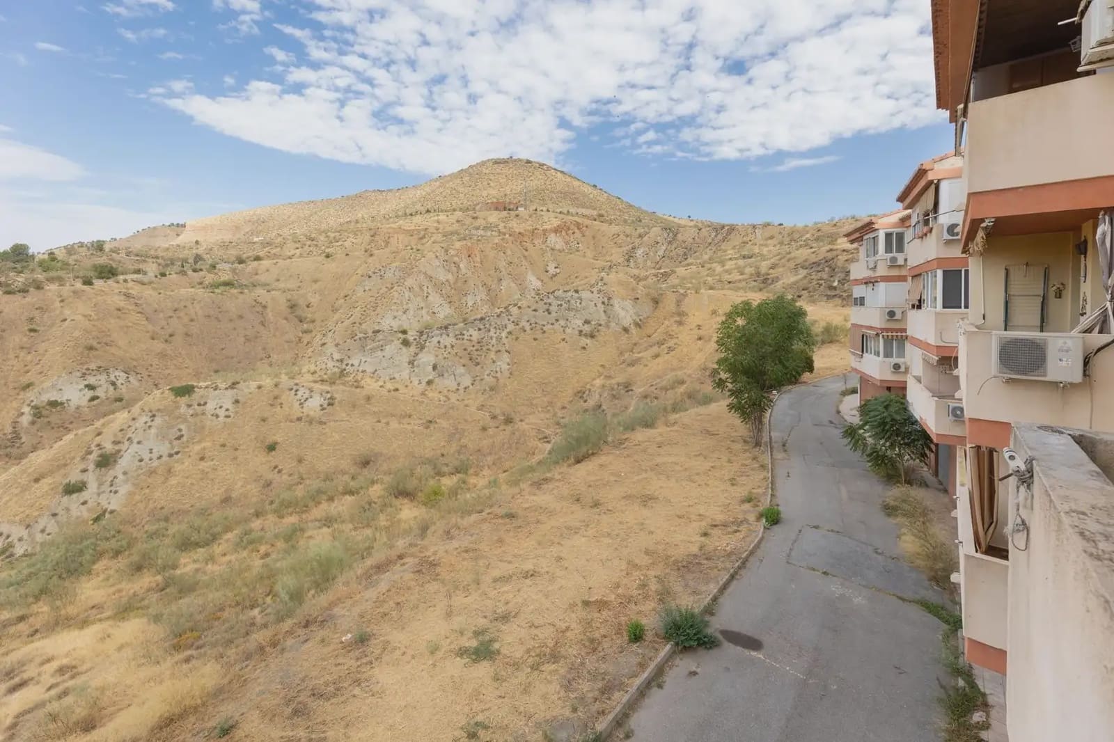 Appartamento in vendita in Cenes de la Vega con garage - 105.000 € (Rif: 9837434)