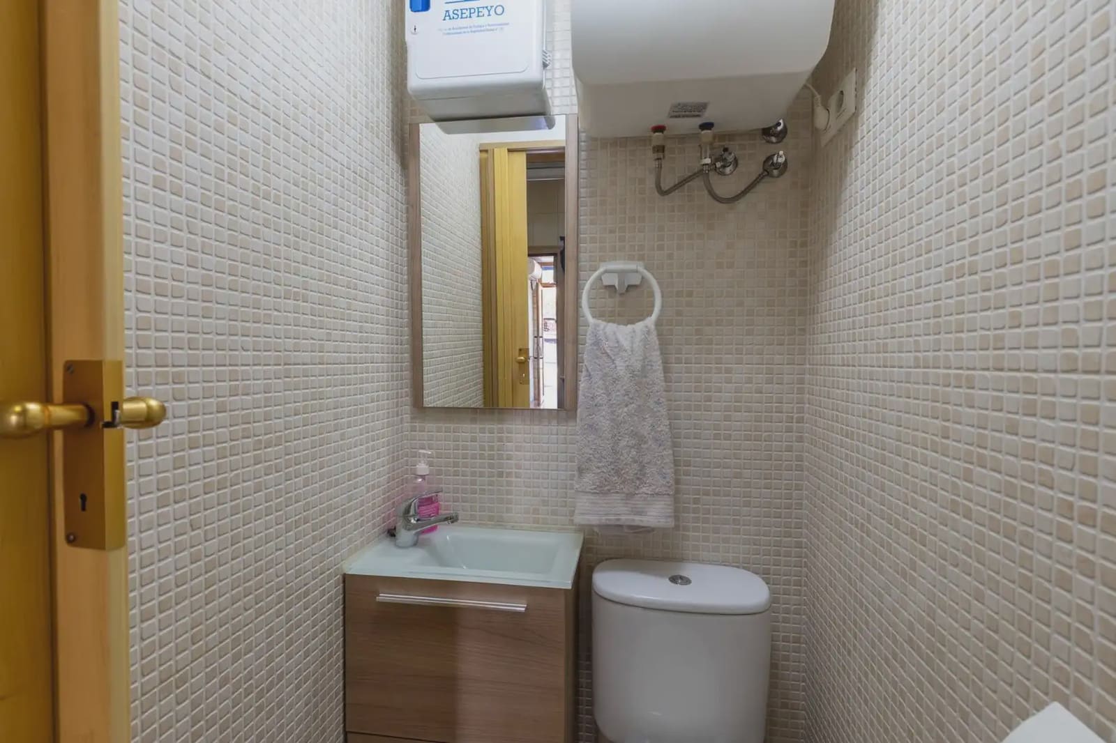 Local Comercial en Granada ciudad en venta - 123.000 € (Ref: 9837435)