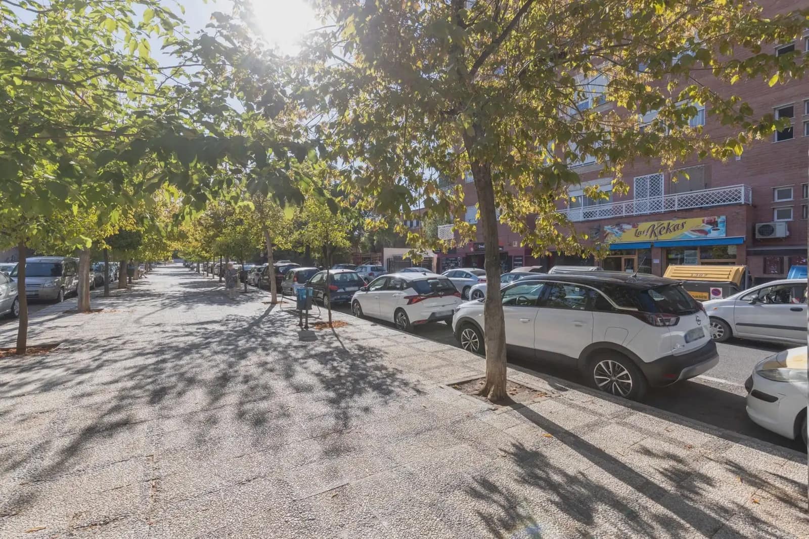 Local Comercial en Granada ciudad en venta - 123.000 € (Ref: 9837435)