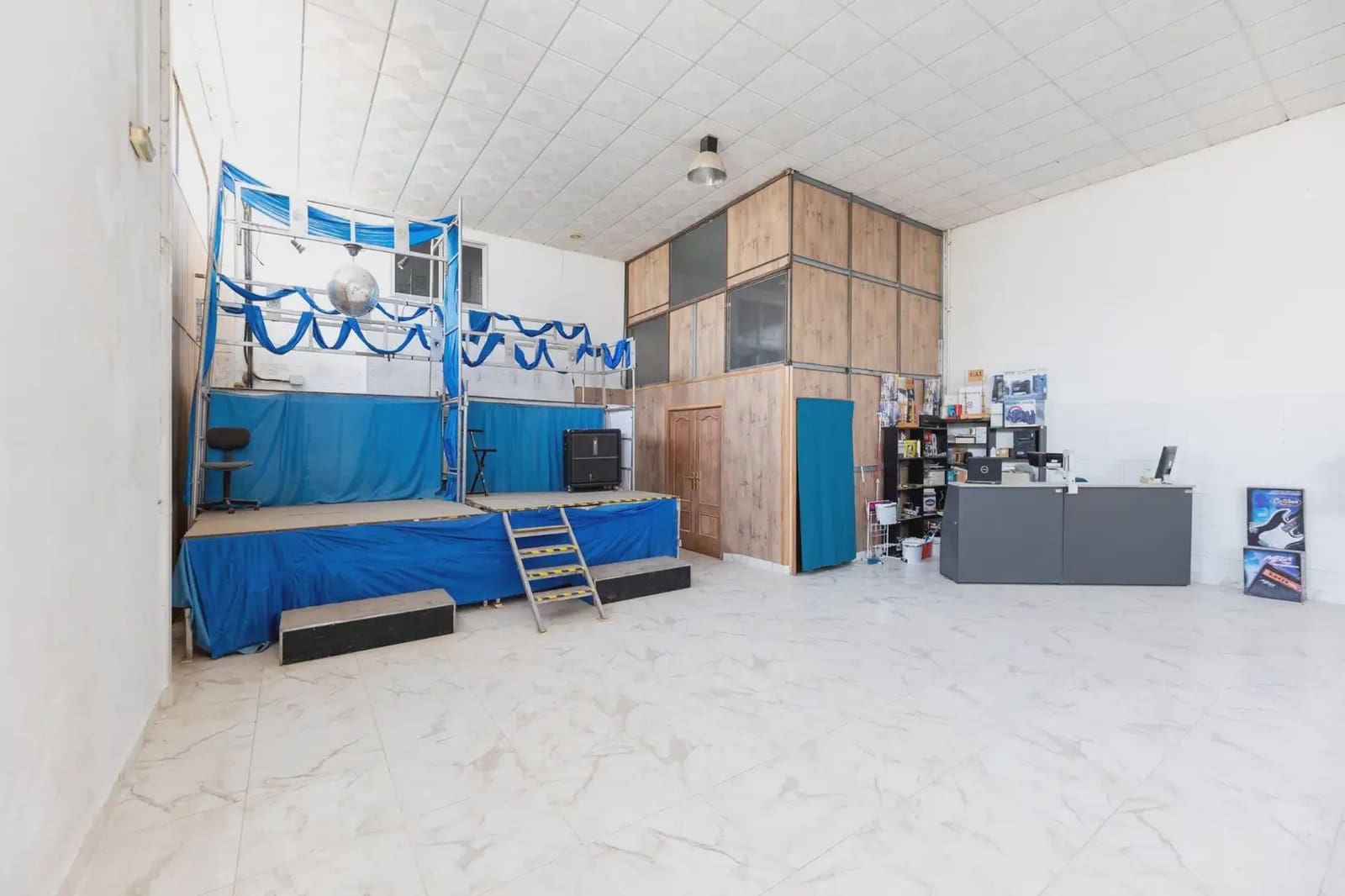 Kommersiell til salgs i Atarfe - € 595 000 (Ref: 9837436)
