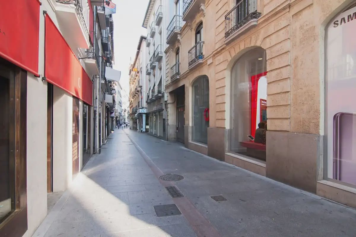 Garage for sale in Granada city - € 50,000 (Ref: 9837437)
