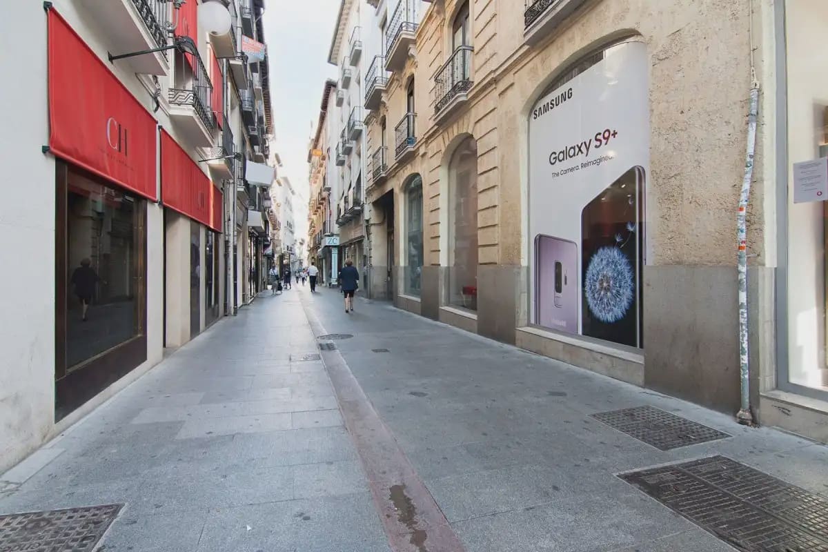 Garage for sale in Granada city - € 50,000 (Ref: 9837437)