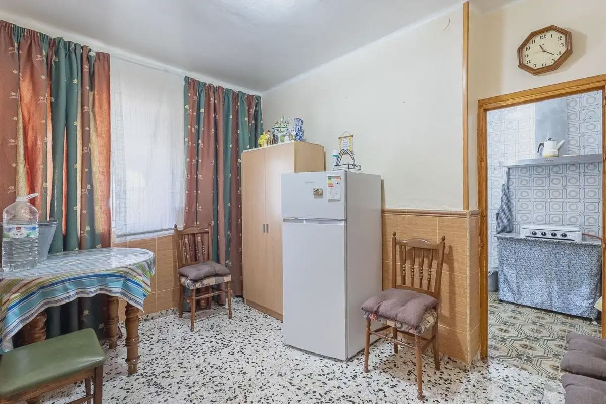 Byhus til salg i Lachar med garage - € 108.000 (Ref: 9837439)