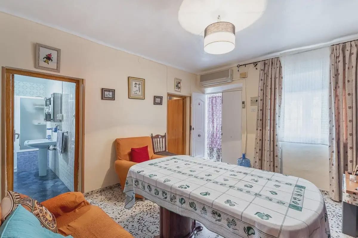 Byhus til salg i Lachar med garage - € 108.000 (Ref: 9837439)