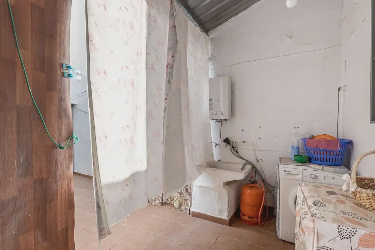Byhus til salg i Lachar med garage - € 108.000 (Ref: 9837439)
