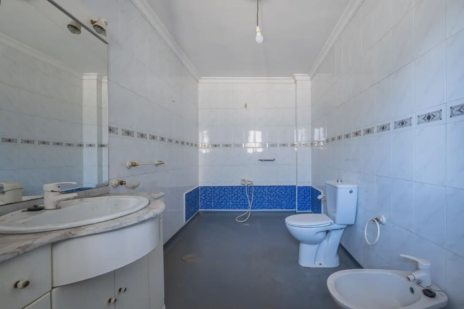 Byhus til salg i Albolote - € 230.000 (Ref: 9837444)