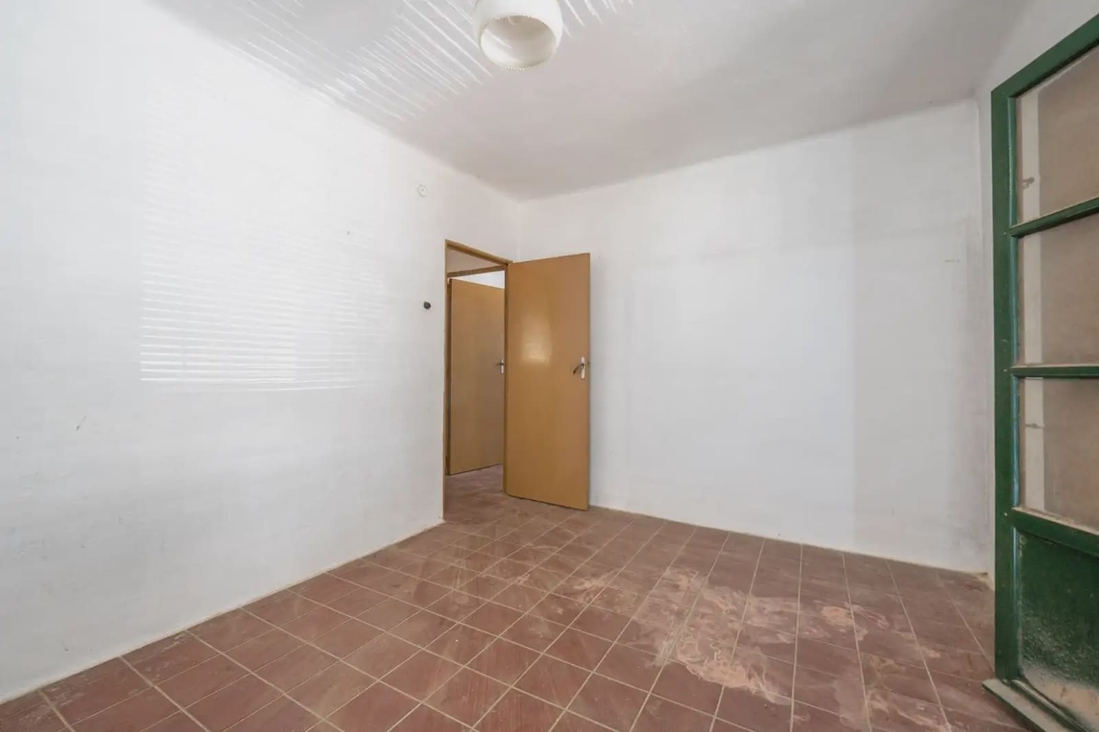 Byhus til salg i Albolote - € 230.000 (Ref: 9837444)