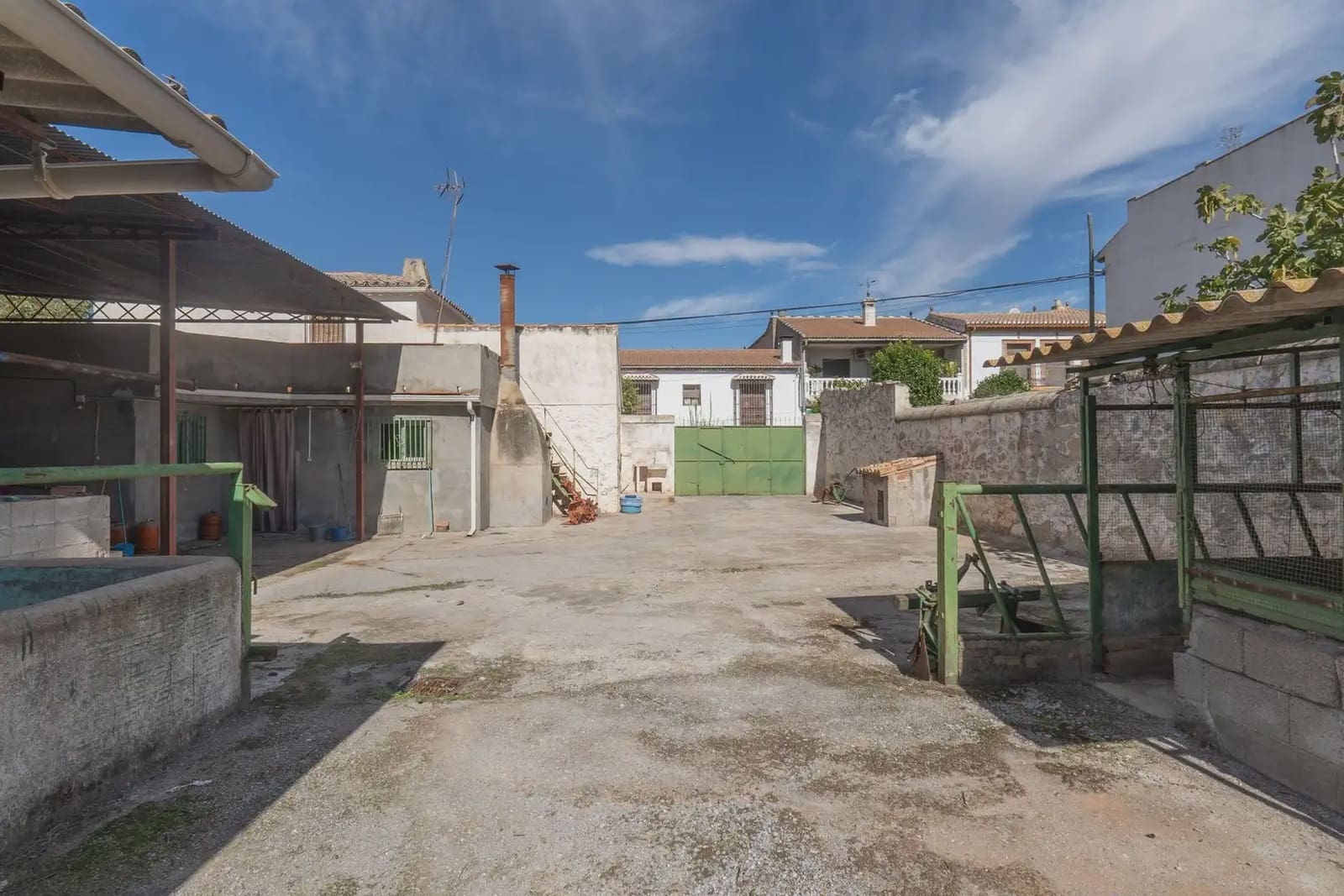 Byhus til salg i Albolote - € 230.000 (Ref: 9837444)