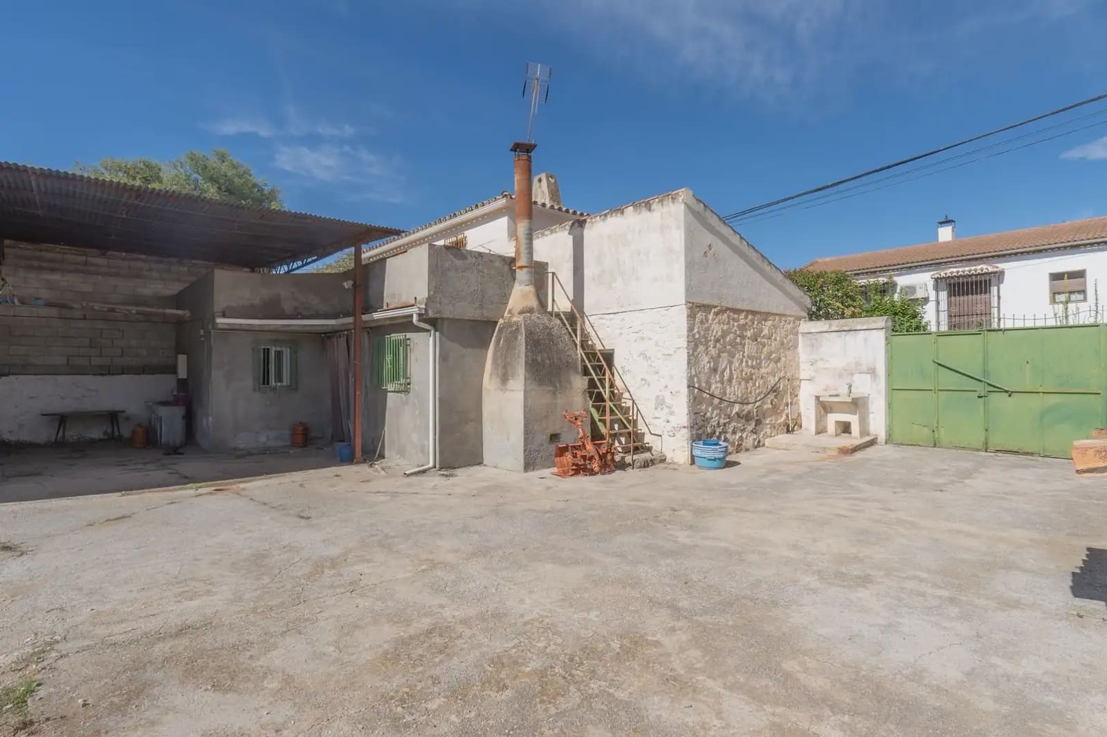 Byhus til salg i Albolote - € 230.000 (Ref: 9837444)