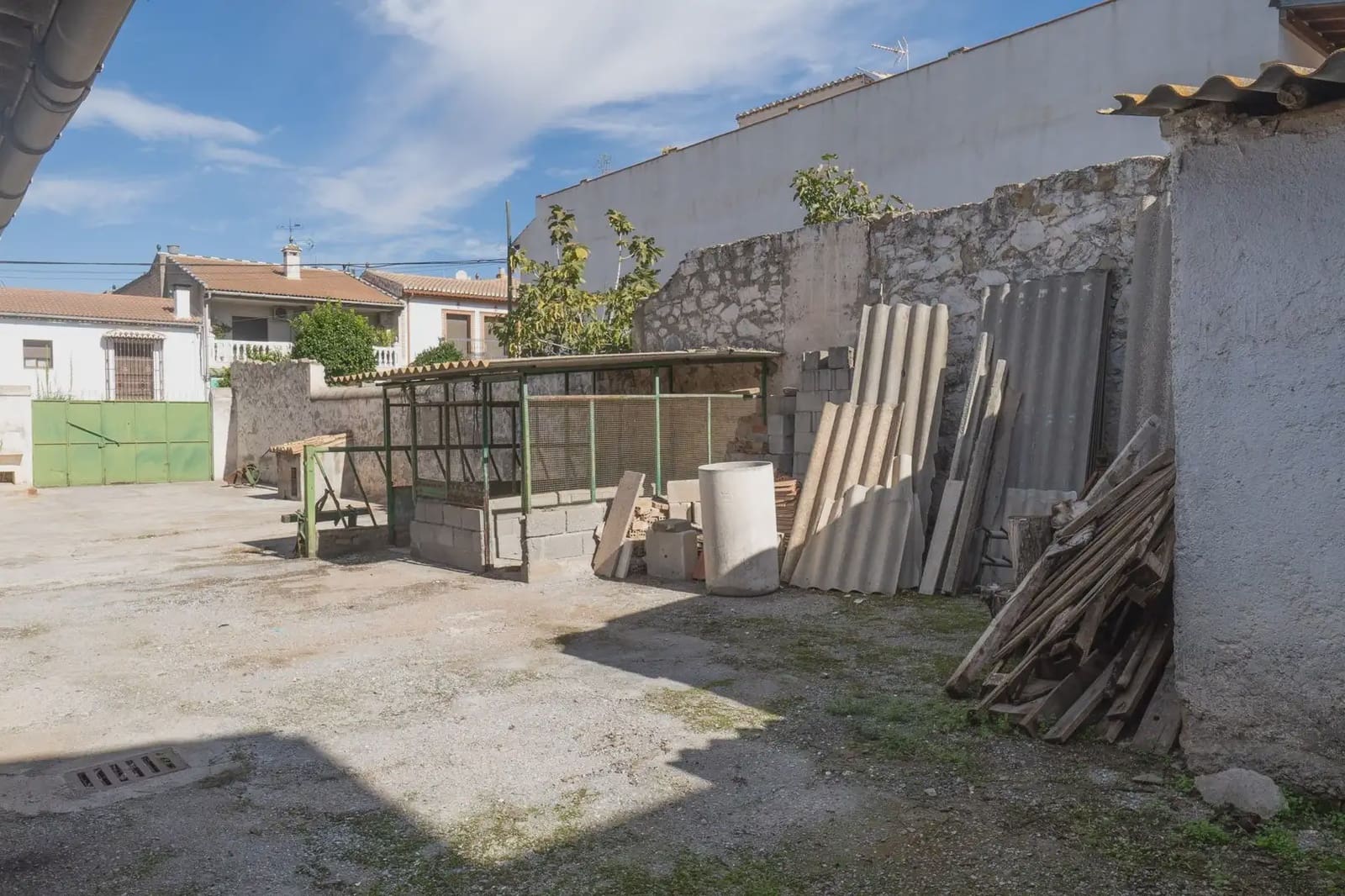 Byhus til salg i Albolote - € 230.000 (Ref: 9837444)