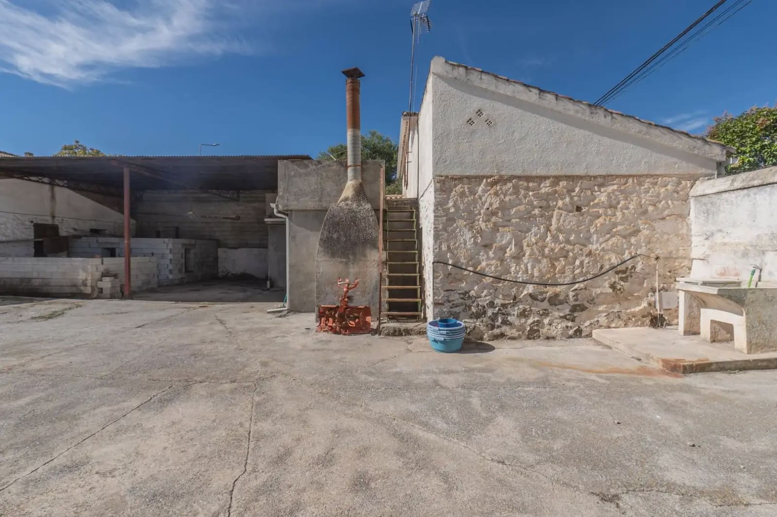 Byhus til salg i Albolote - € 230.000 (Ref: 9837444)