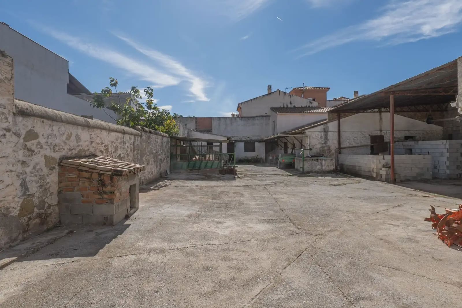 Byhus til salg i Albolote - € 230.000 (Ref: 9837444)