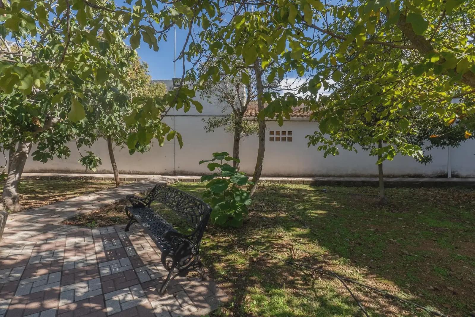 Byhus til salg i Albolote - € 230.000 (Ref: 9837444)