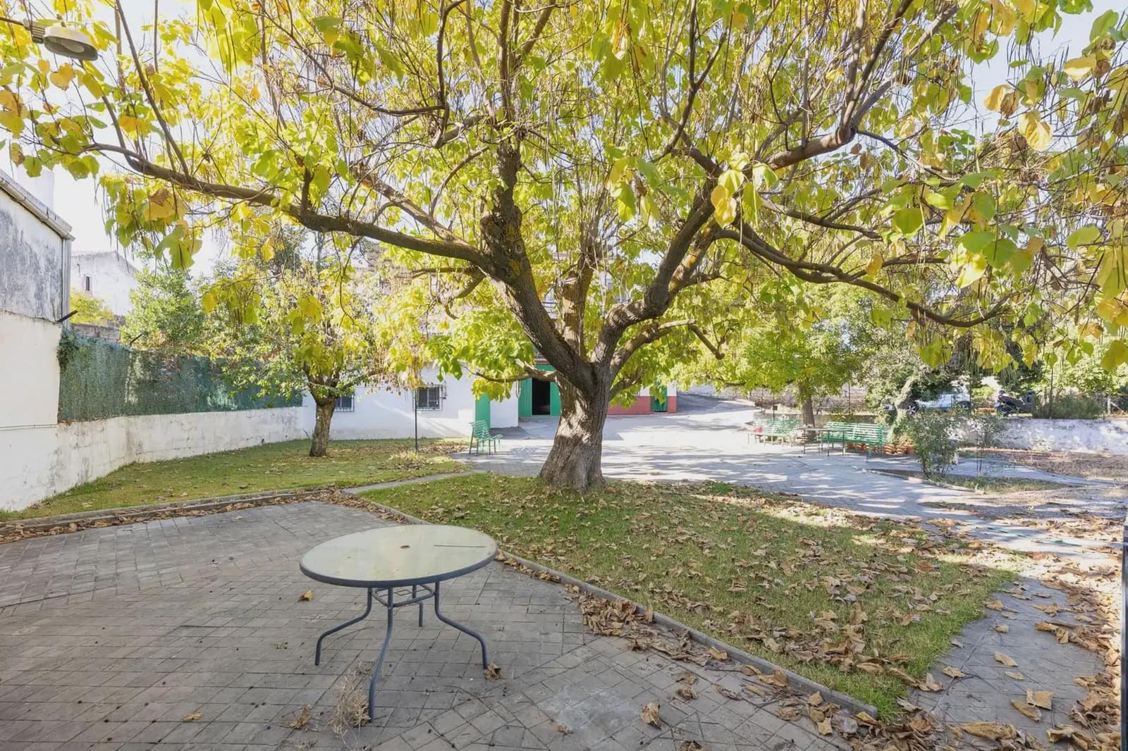 Finca/Herregård til salgs i Dilar med svømmebasseng garasje - € 325 000 (Ref: 9837445)