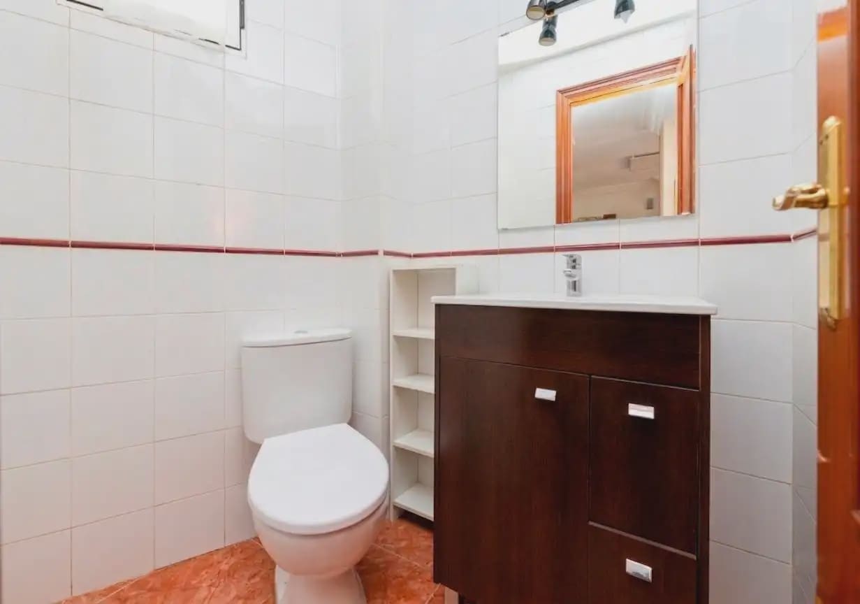 Terraced Villa for sale in Cenes de la Vega with garage - € 215,000 (Ref: 9837448)