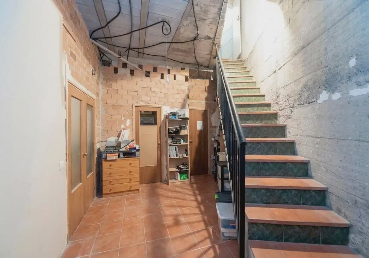Terraced Villa for sale in Cenes de la Vega with garage - € 215,000 (Ref: 9837448)