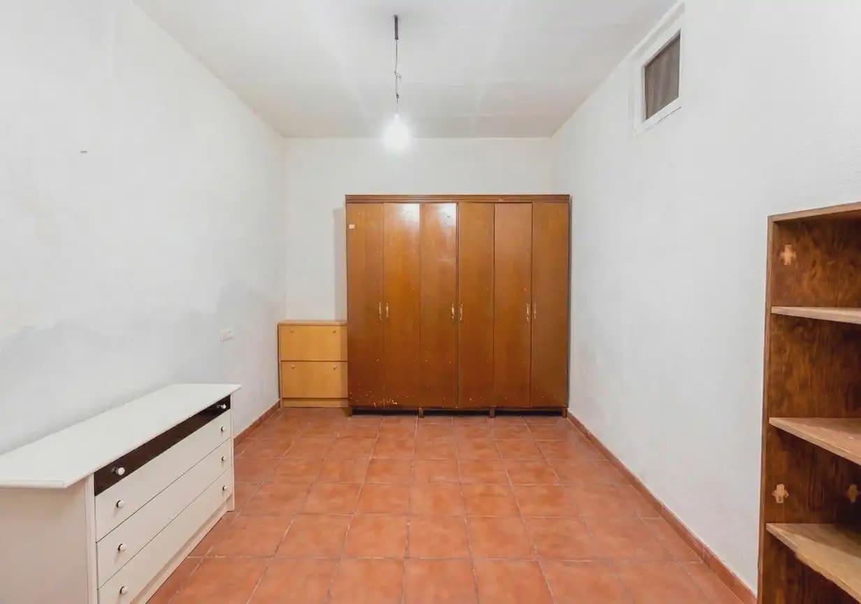 Terraced Villa for sale in Cenes de la Vega with garage - € 215,000 (Ref: 9837448)