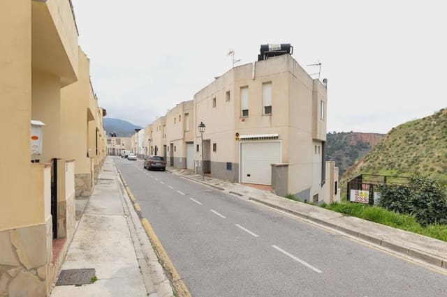 Terraced Villa for sale in Cenes de la Vega with garage - € 215,000 (Ref: 9837448)