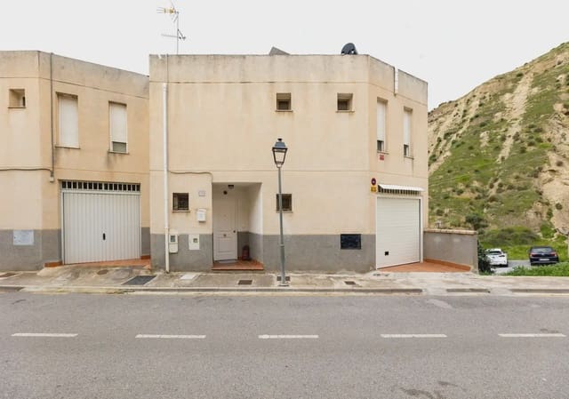 Terraced Villa for sale in Cenes de la Vega with garage - € 215,000 (Ref: 9837448)