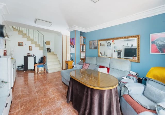 Terraced Villa for sale in Cenes de la Vega with garage - € 215,000 (Ref: 9837448)