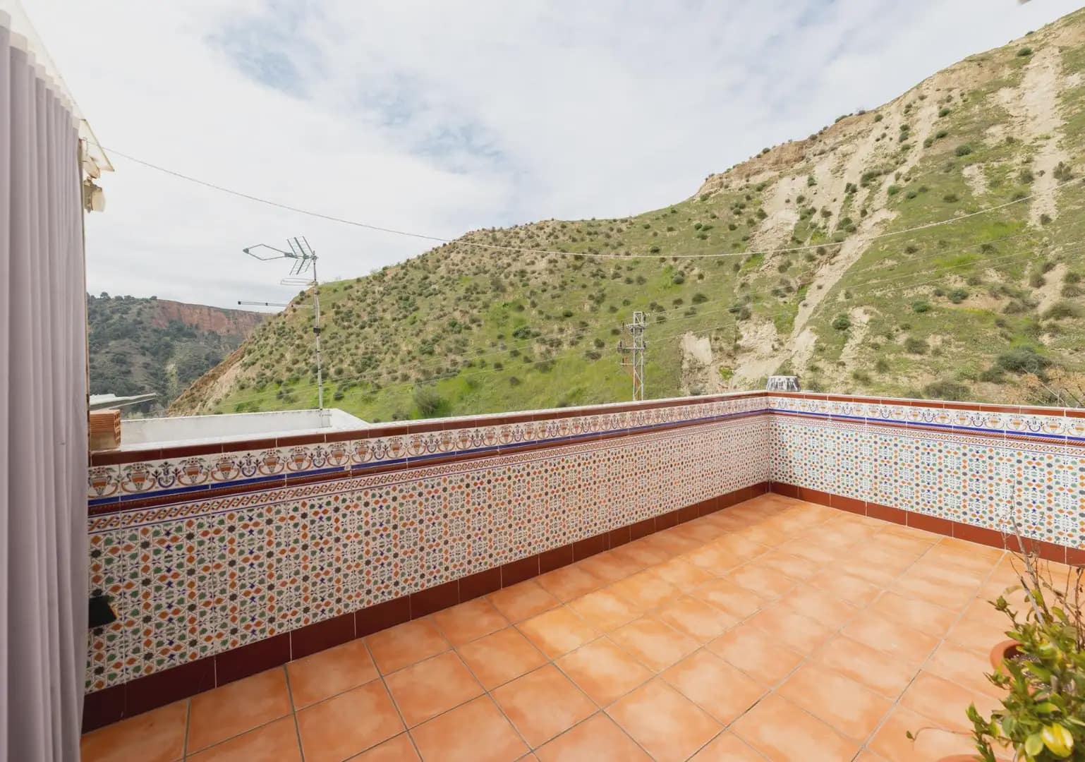 Terraced Villa for sale in Cenes de la Vega with garage - € 215,000 (Ref: 9837448)