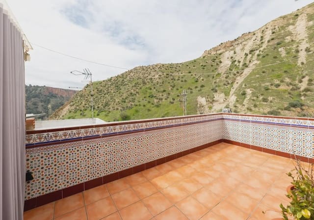Terraced Villa for sale in Cenes de la Vega with garage - € 215,000 (Ref: 9837448)