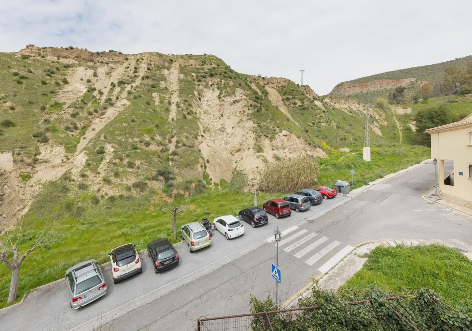 Terraced Villa for sale in Cenes de la Vega with garage - € 215,000 (Ref: 9837448)