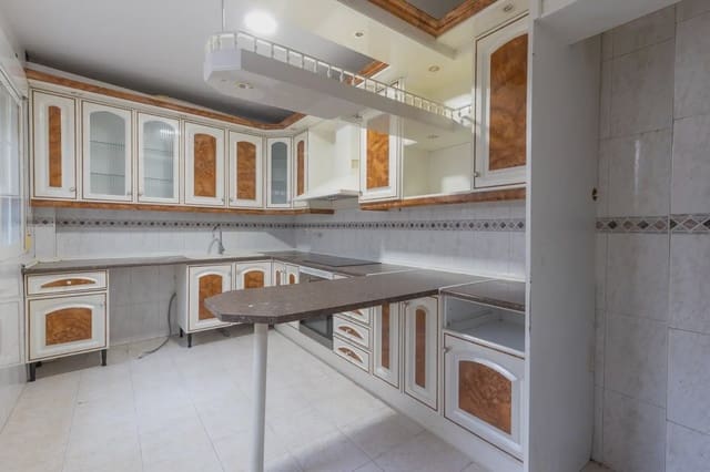 Huis te koop in Maracena met garage - € 279.900 (Ref: 9837450)