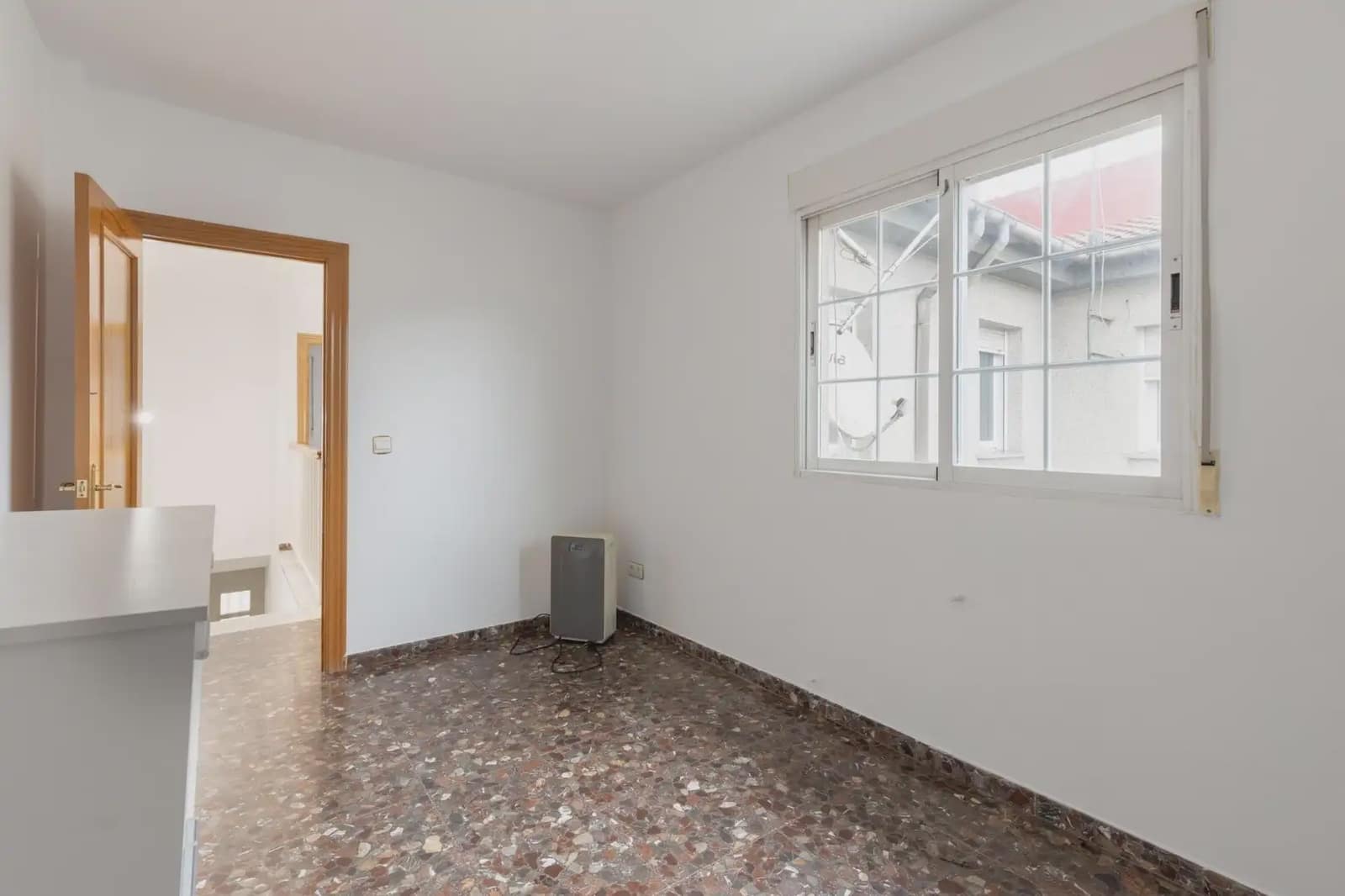 Byhus til salg i Maracena med garage - € 279.900 (Ref: 9837450)