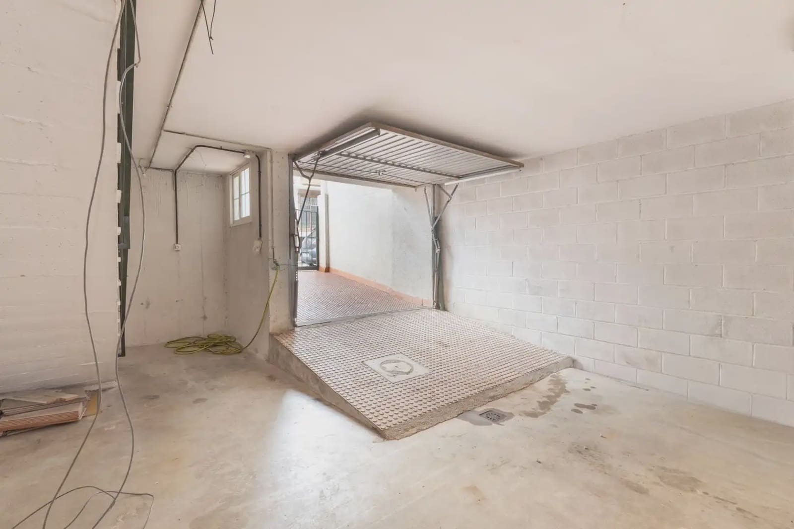 Byhus til salg i Maracena med garage - € 279.900 (Ref: 9837450)