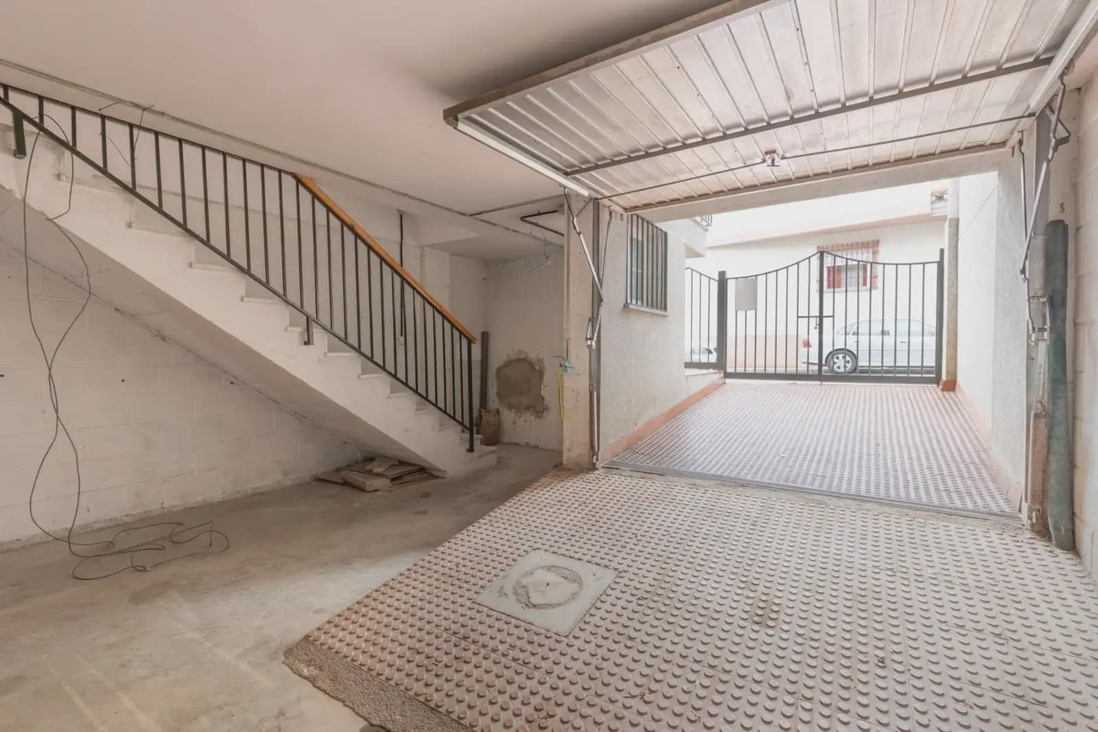 Byhus til salg i Maracena med garage - € 279.900 (Ref: 9837450)